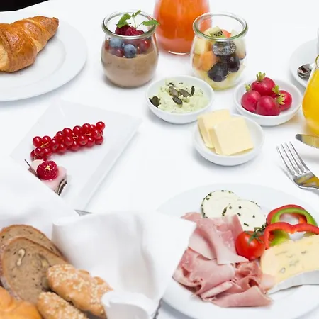 Otel Schlossberghotel Graz