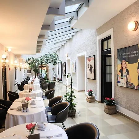 Schlossberghotel Otel