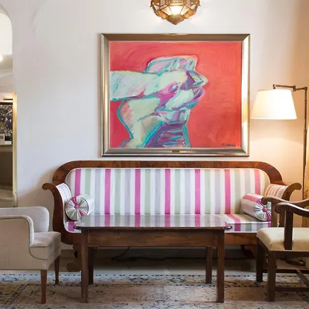 Schlossberghotel Otel 5*