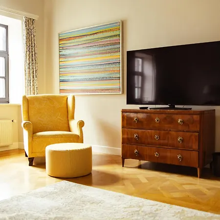 酒店 Schlossberghotel