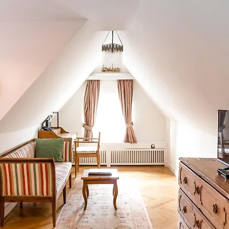 Schlossberghotel - Kunsthotel 5* Graz
