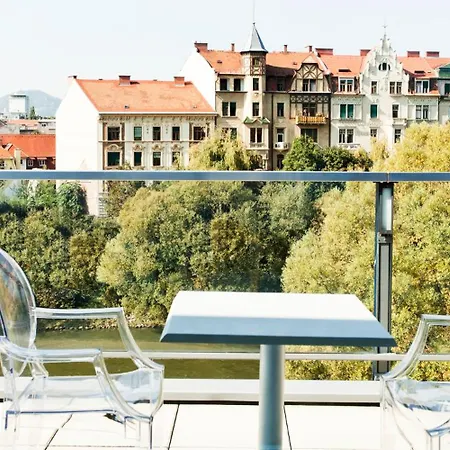 Schlossberghotel Otel Graz