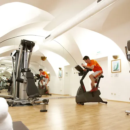 Schlossberghotel - Kunsthotel 5* Graz