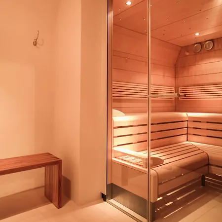 Schlossberghotel Otel 5*