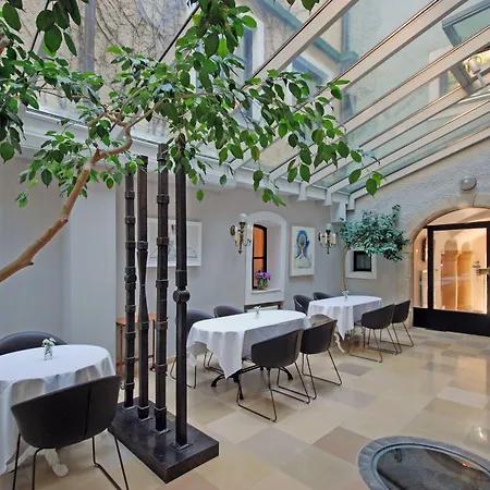 Schlossberghotel - Kunsthotel 5*