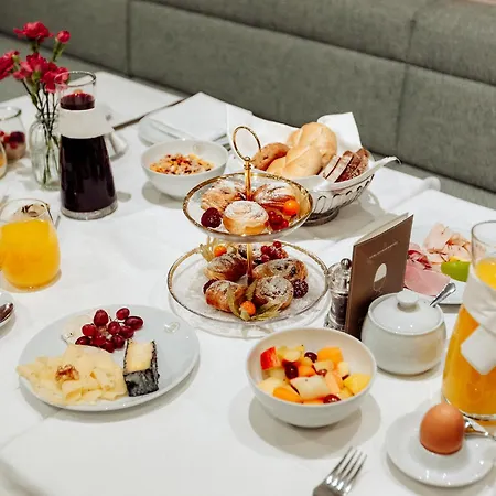 Hotel Schlossberghotel 5*