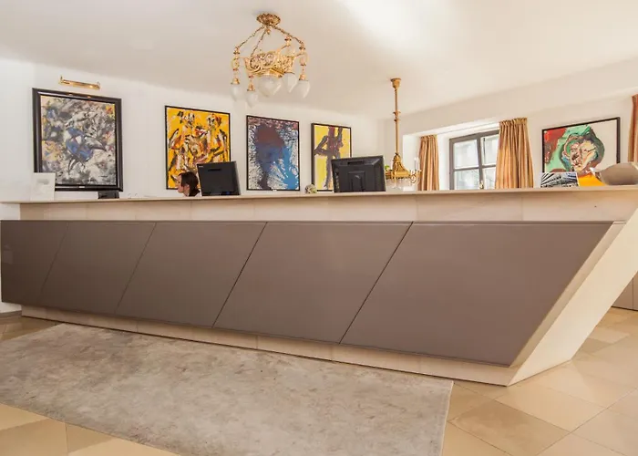 Schlossberghotel 5* Грац